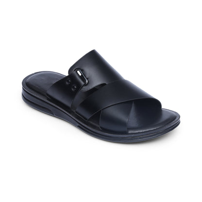 Cross-Buckled Black Chappal - W8